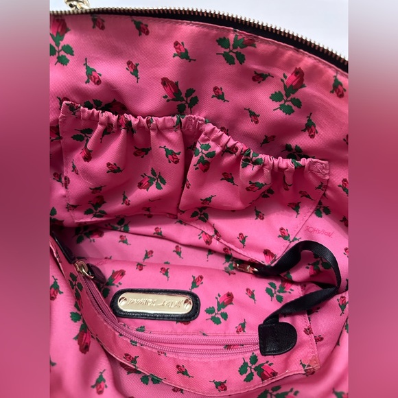 Betsey Johnson mega bow bag - black, off-white, gold detail - Picture 3 of 5